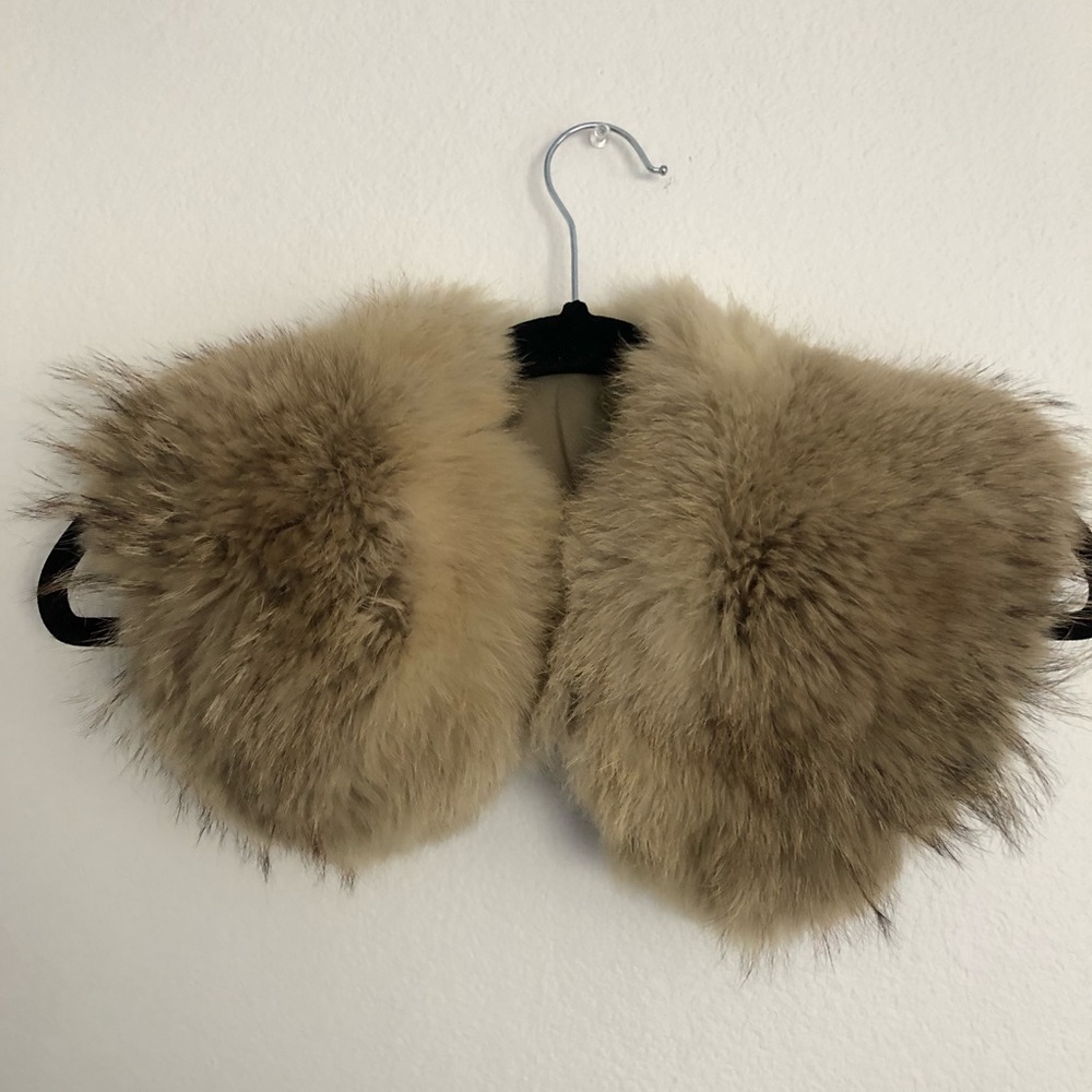 FUR LAPEL